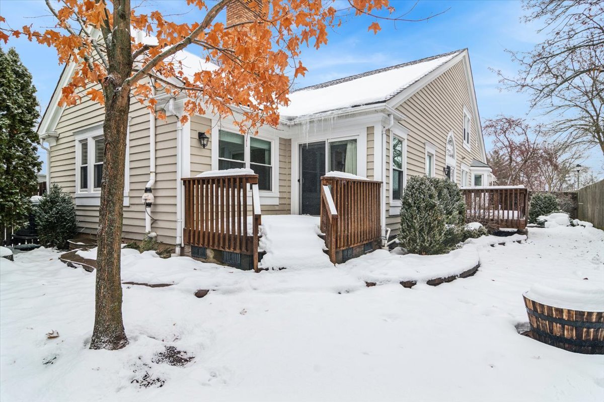 472 Park Barrington Drive