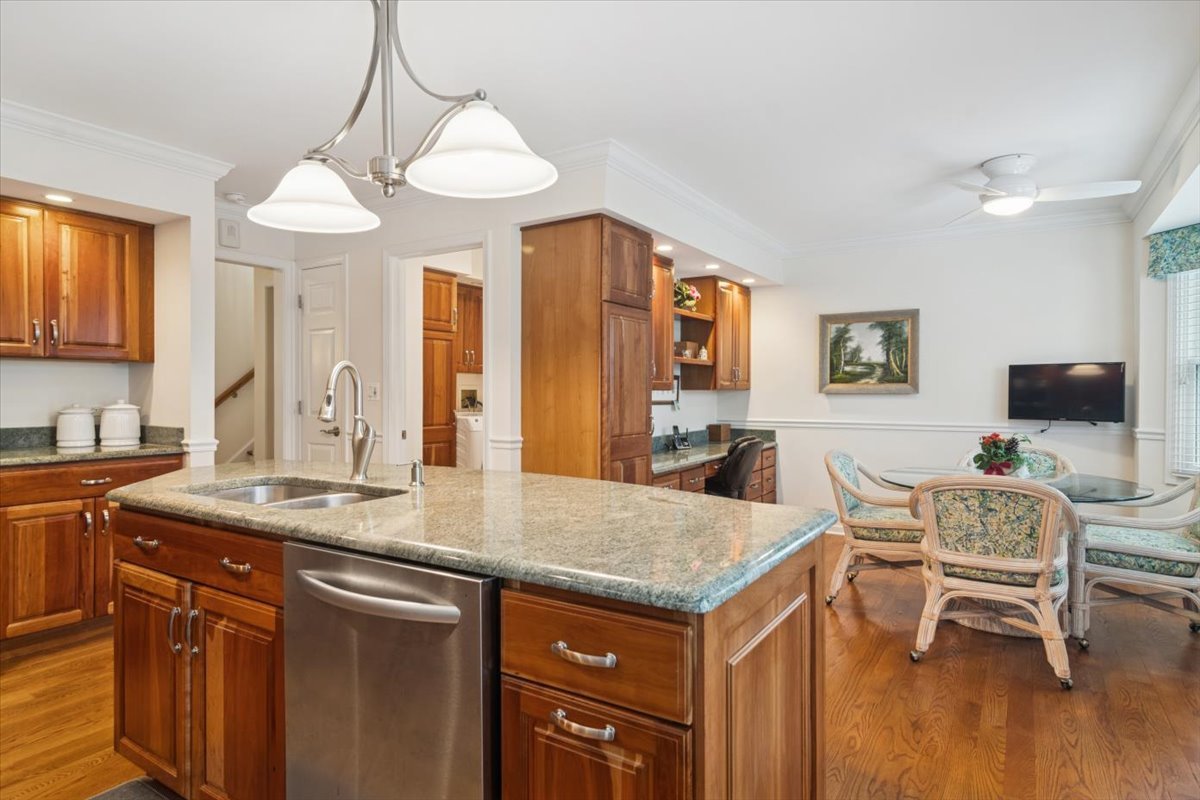 472 Park Barrington Drive
