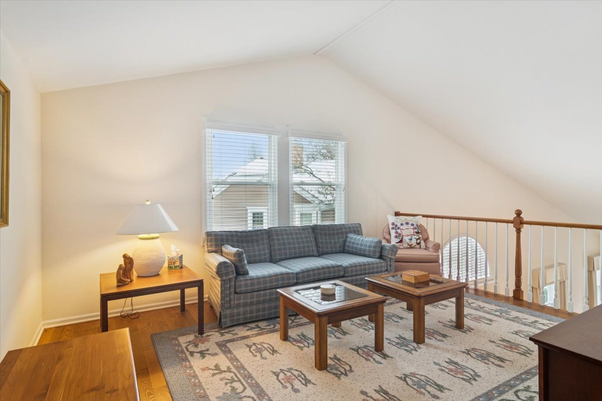472 Park Barrington Drive