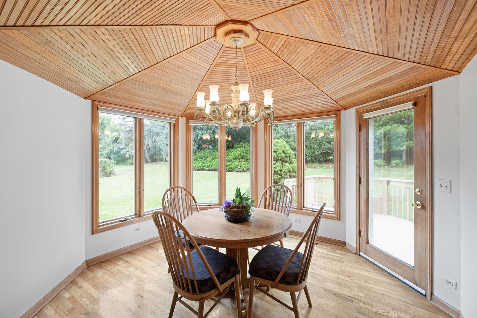 25410 N Cayuga Trail