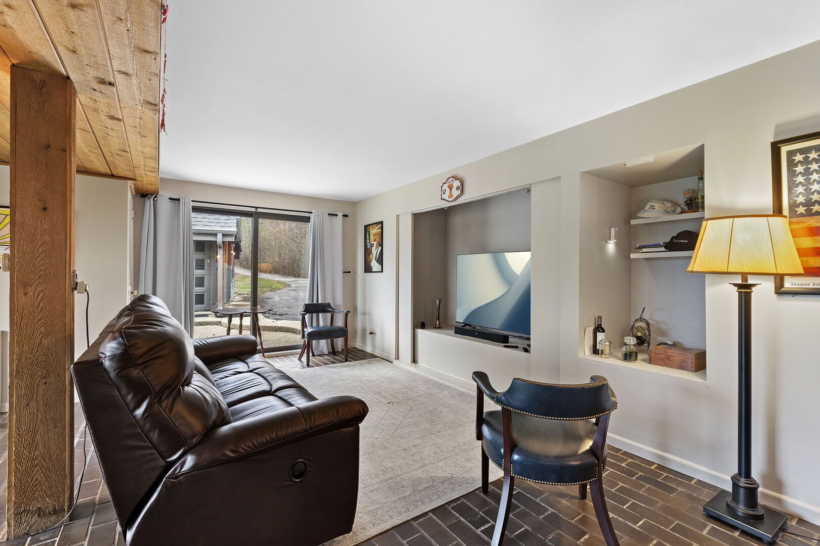 330 S Barrington Road