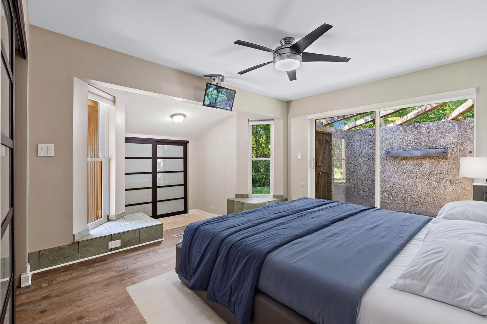 330 S Barrington Road