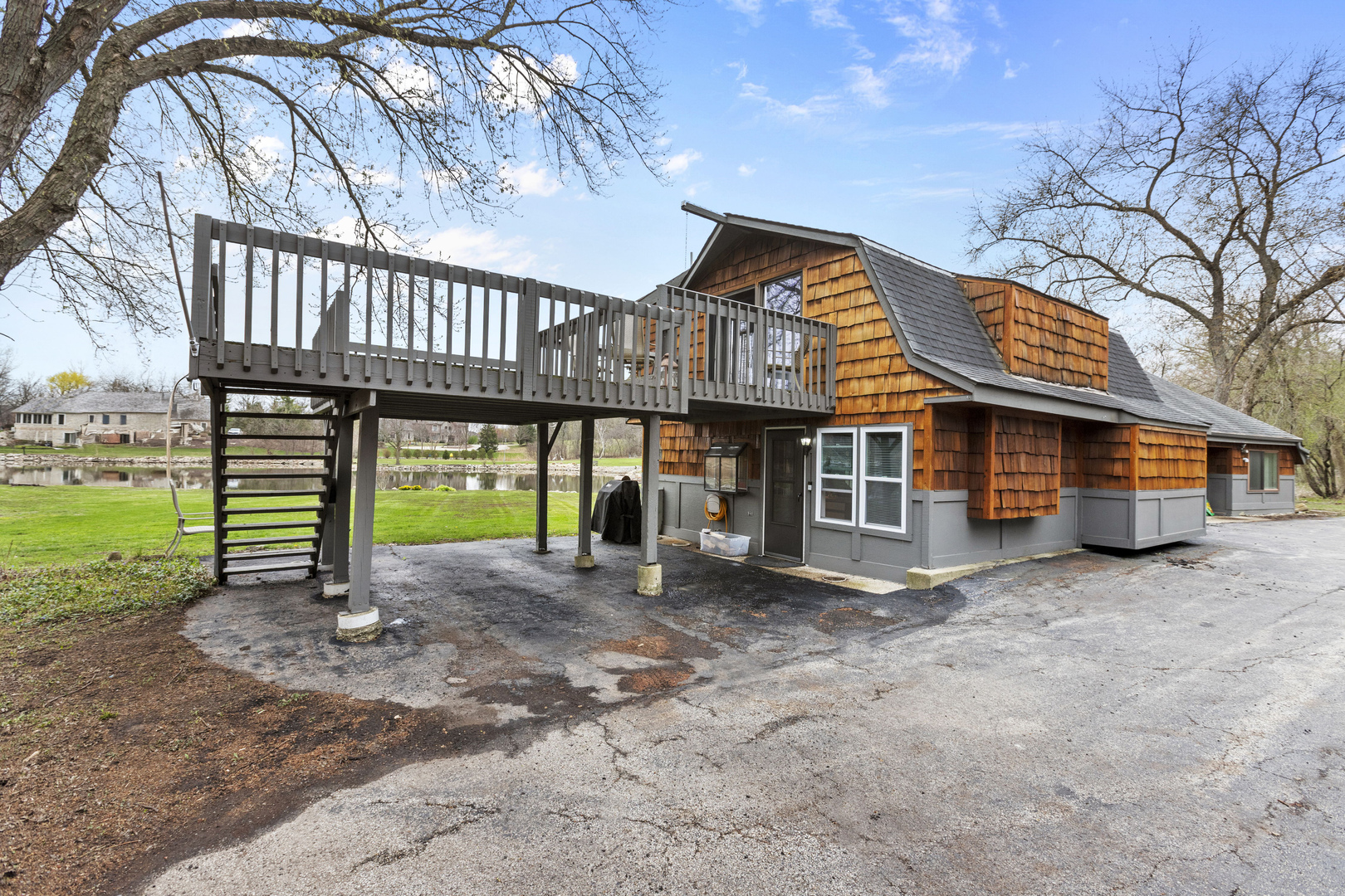 330 S Barrington Road