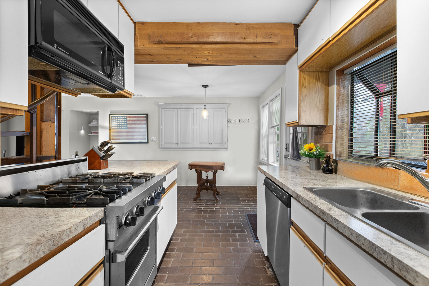 330 S Barrington Road