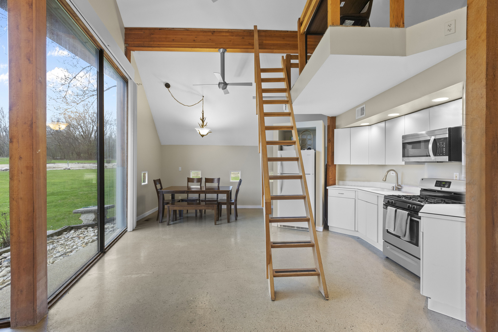 330 S Barrington Road