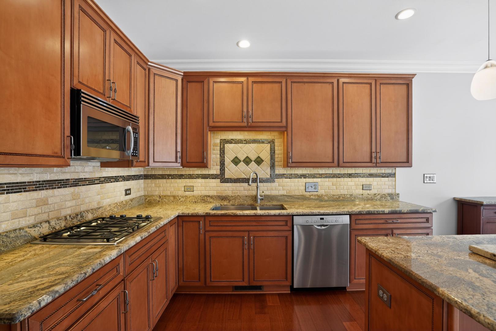 612 Stone Canyon Circle