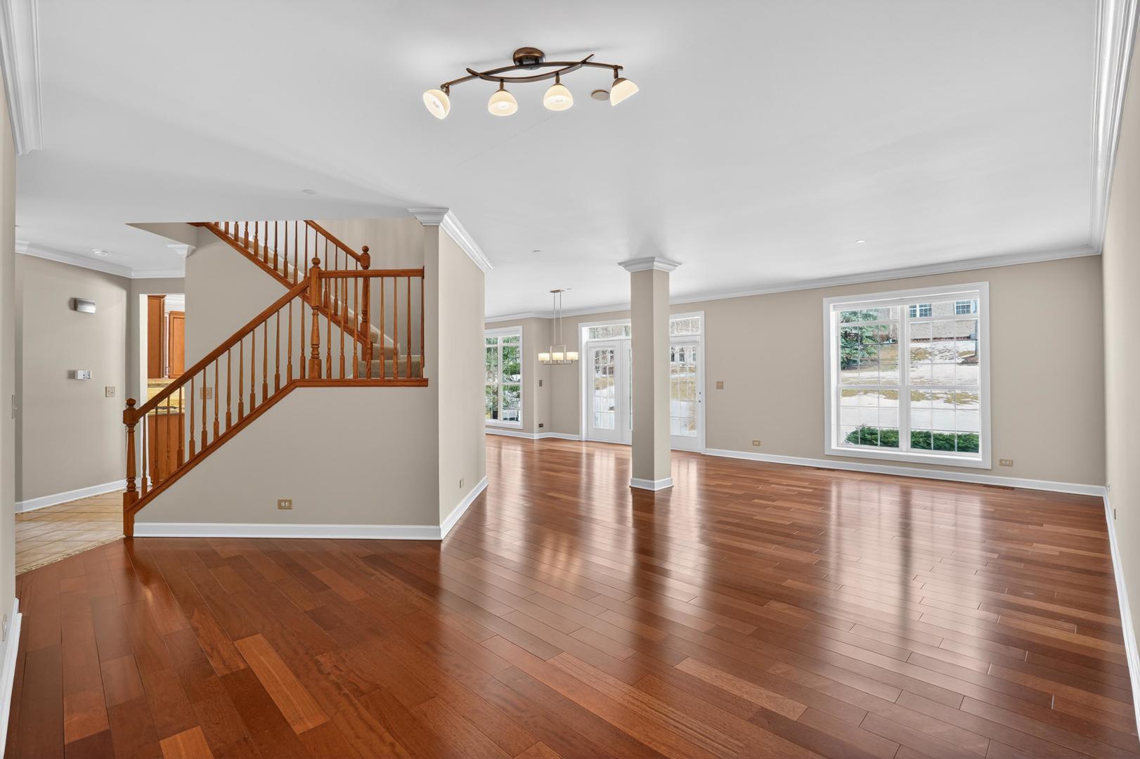 612 Stone Canyon Circle