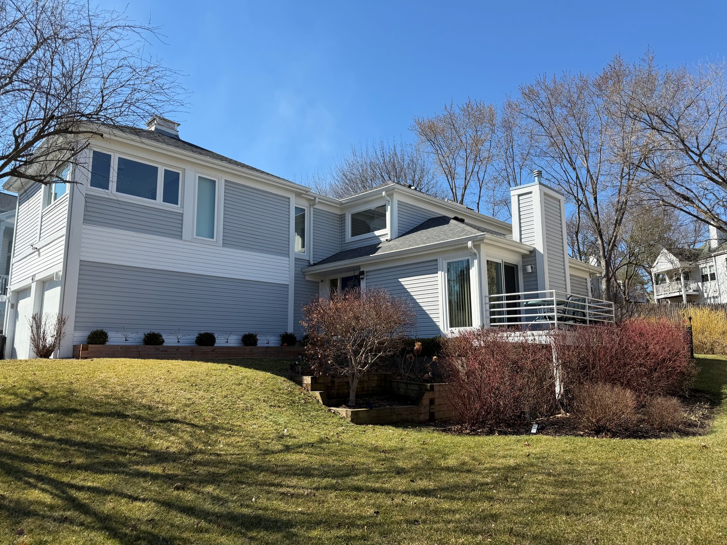 417 Lake Shore Boulevard