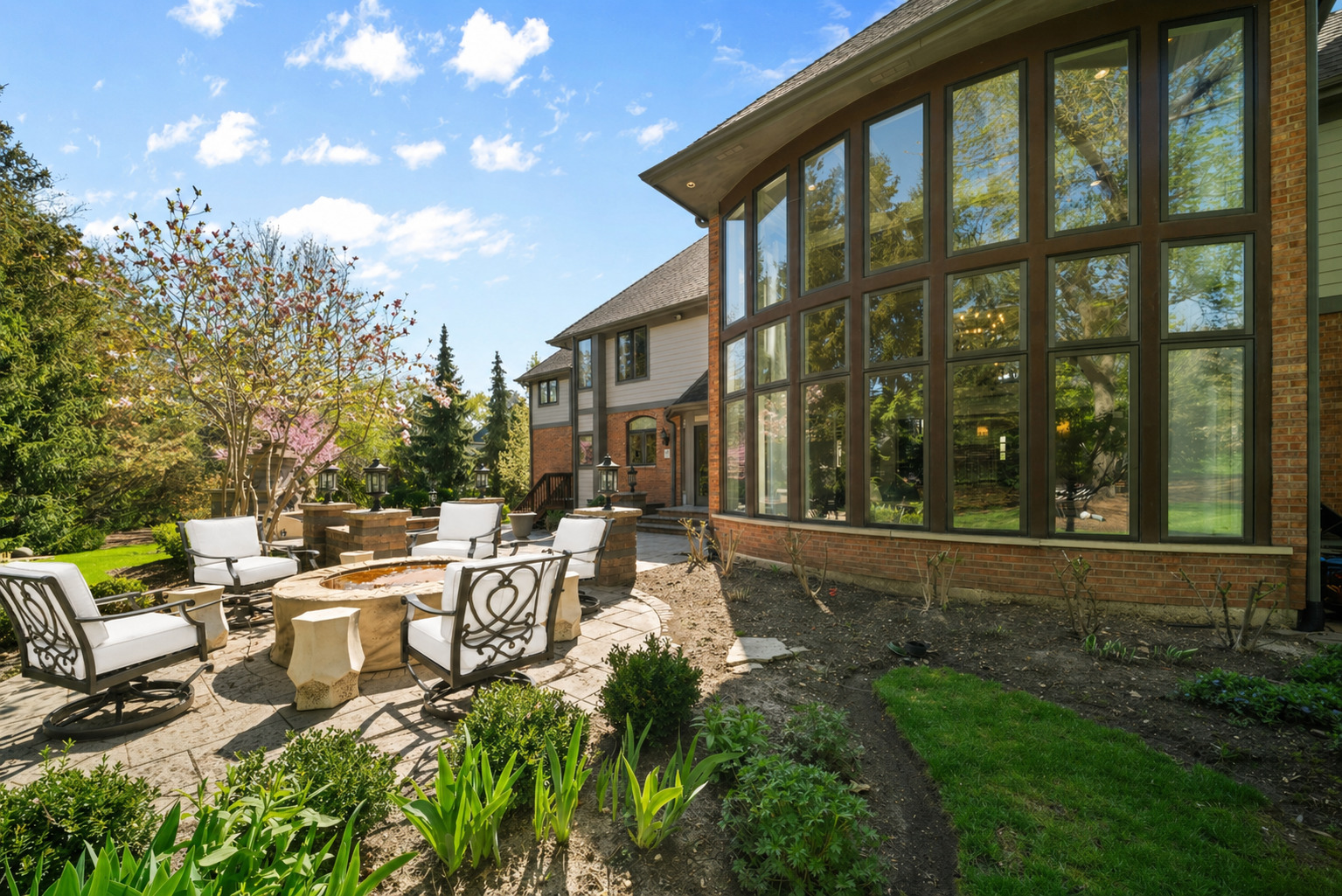 599 Chateaux Bourne Drive
