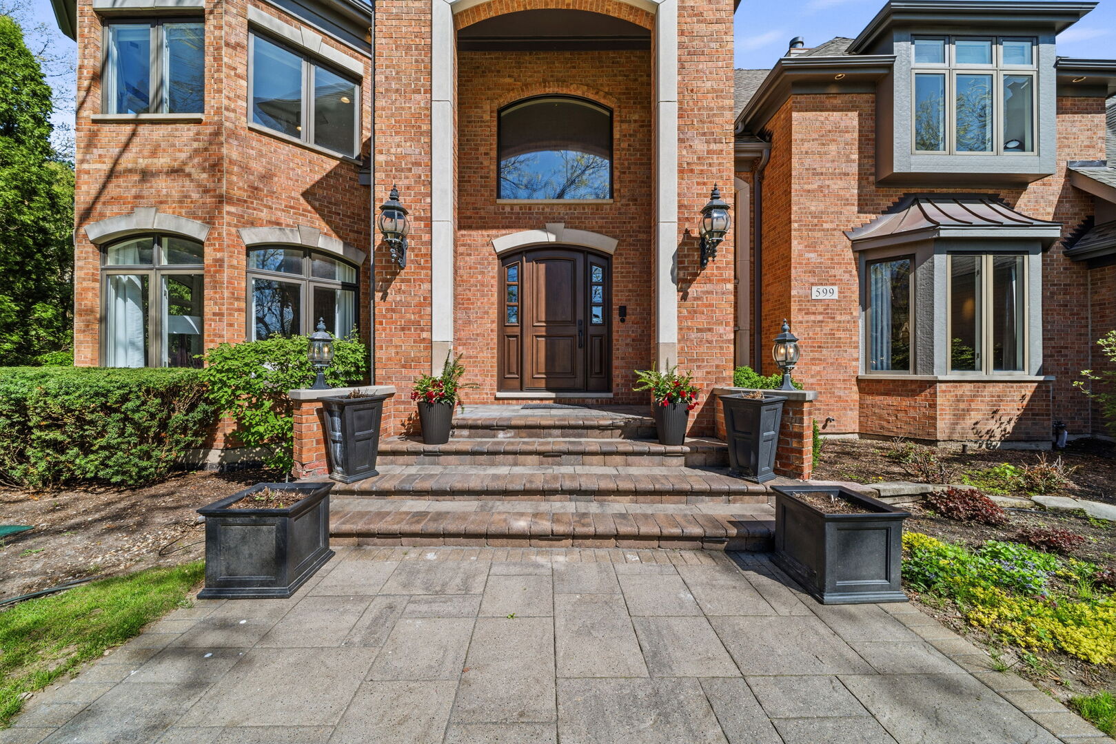 599 Chateaux Bourne Drive
