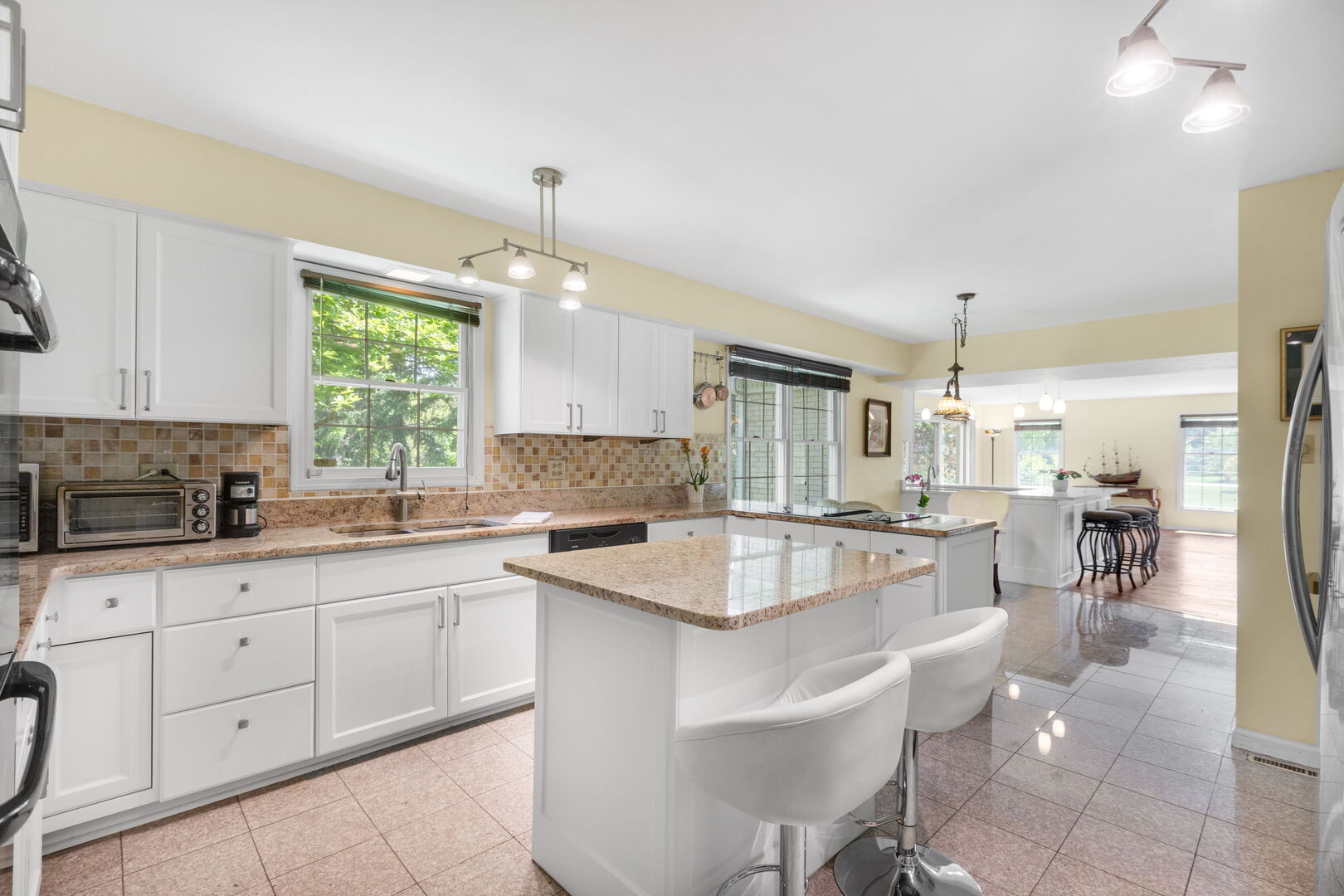 7 Willow Bay Drive