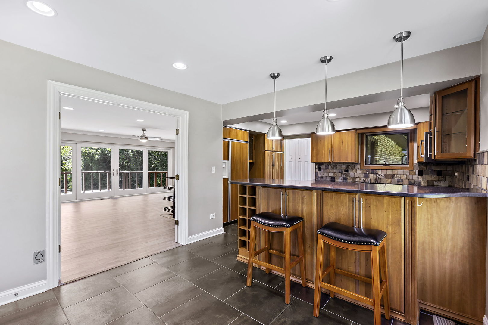 330 S Barrington Road