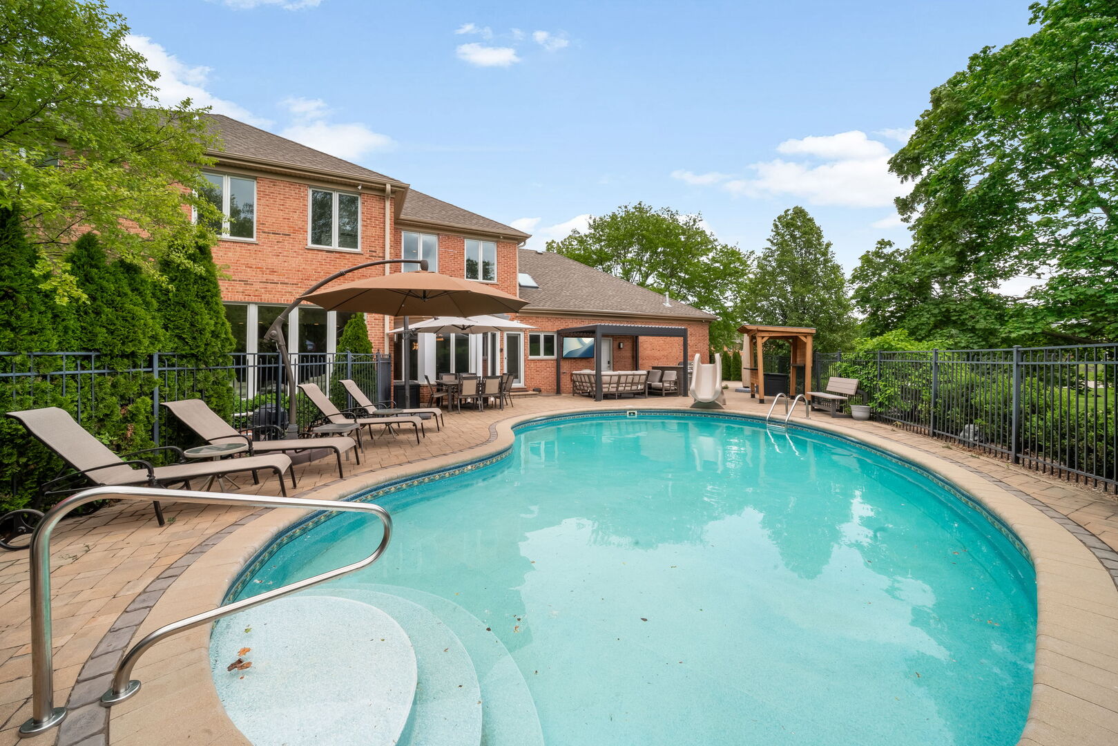 1710 Galloway Circle