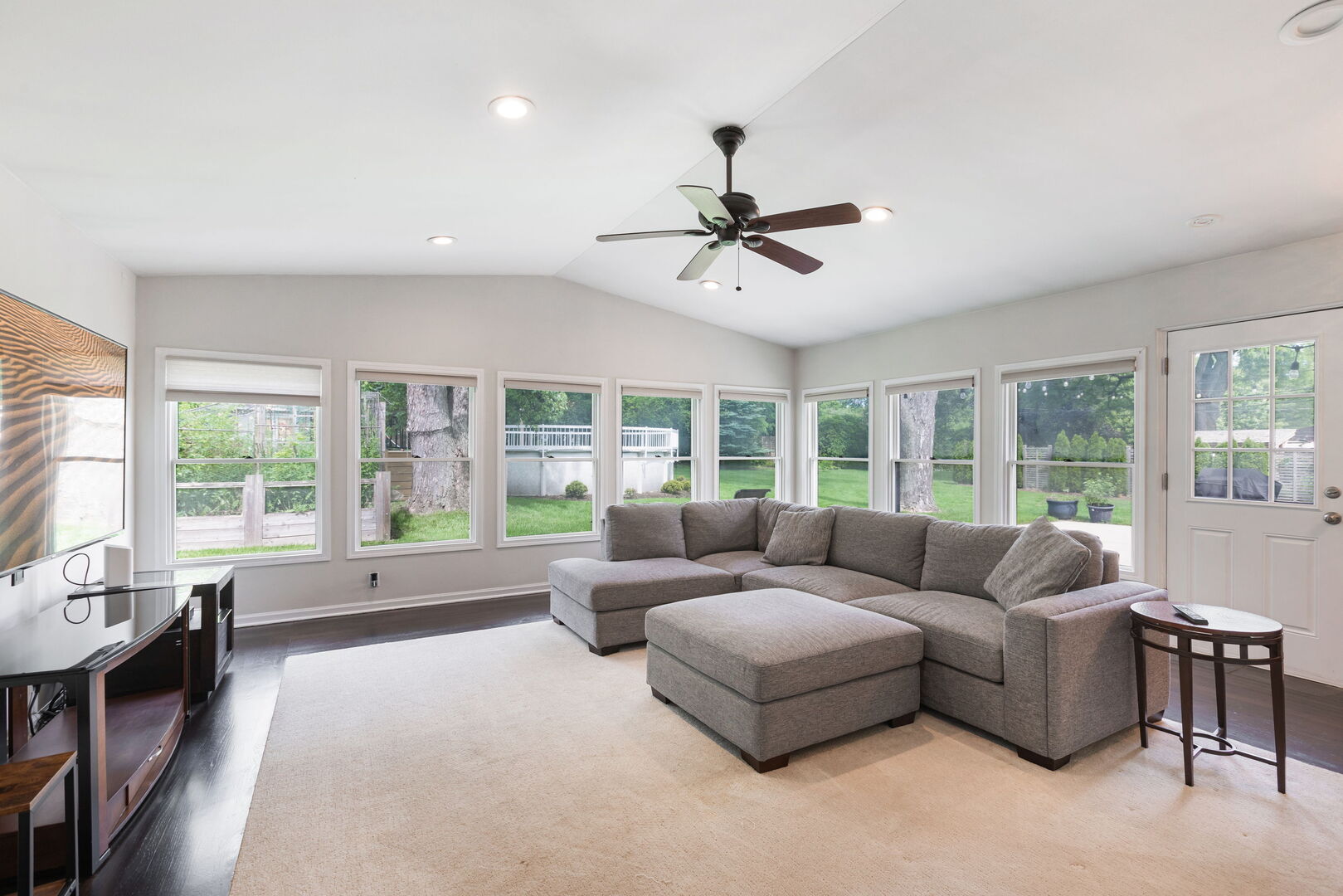 606 Country Club Drive