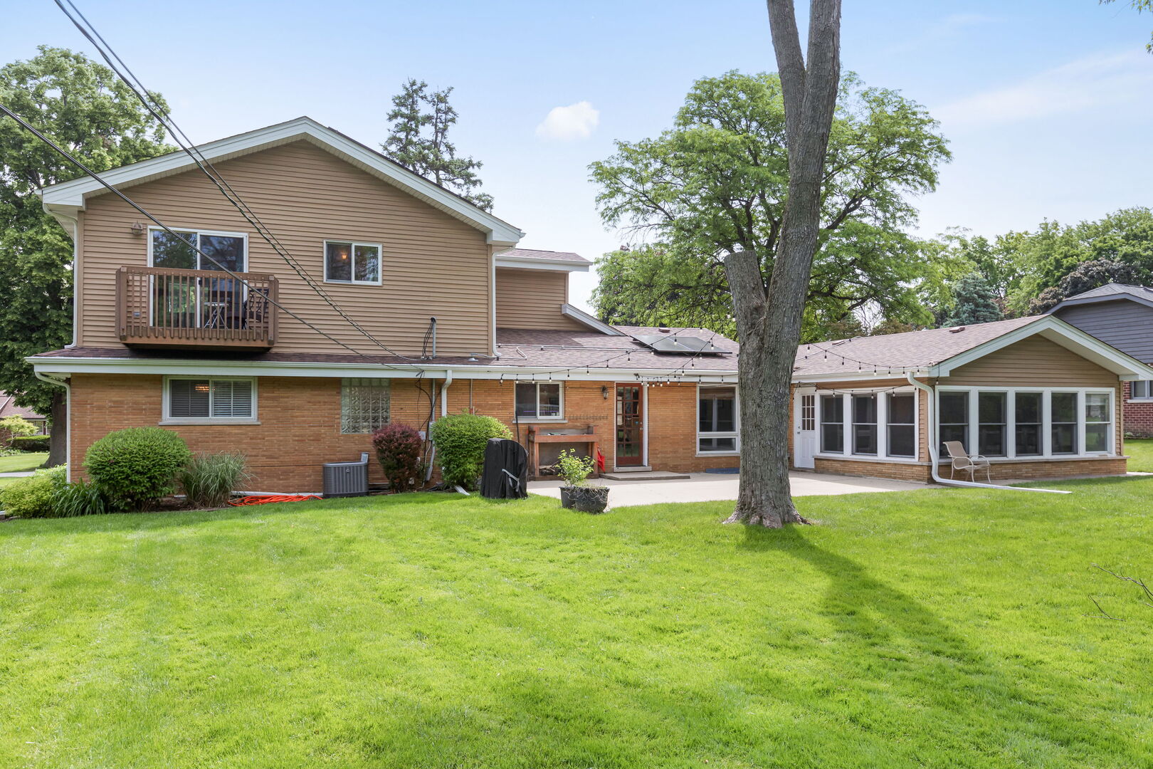 606 Country Club Drive