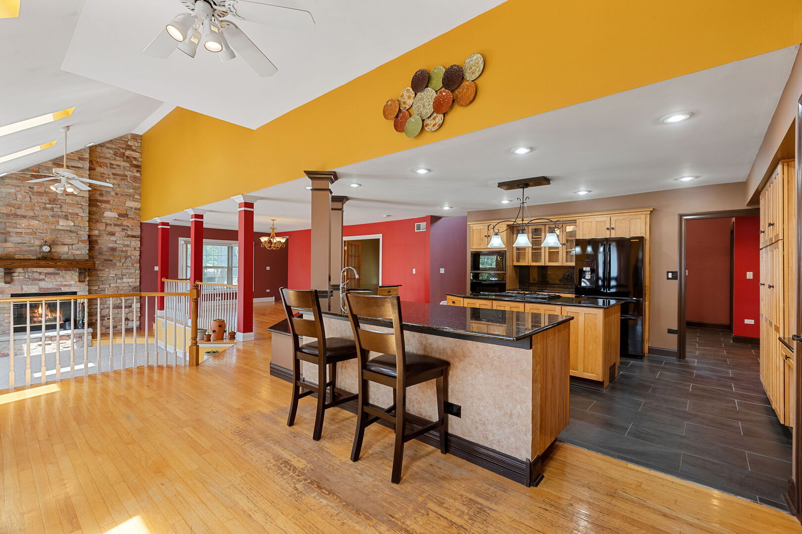 323 N Pleasant Road