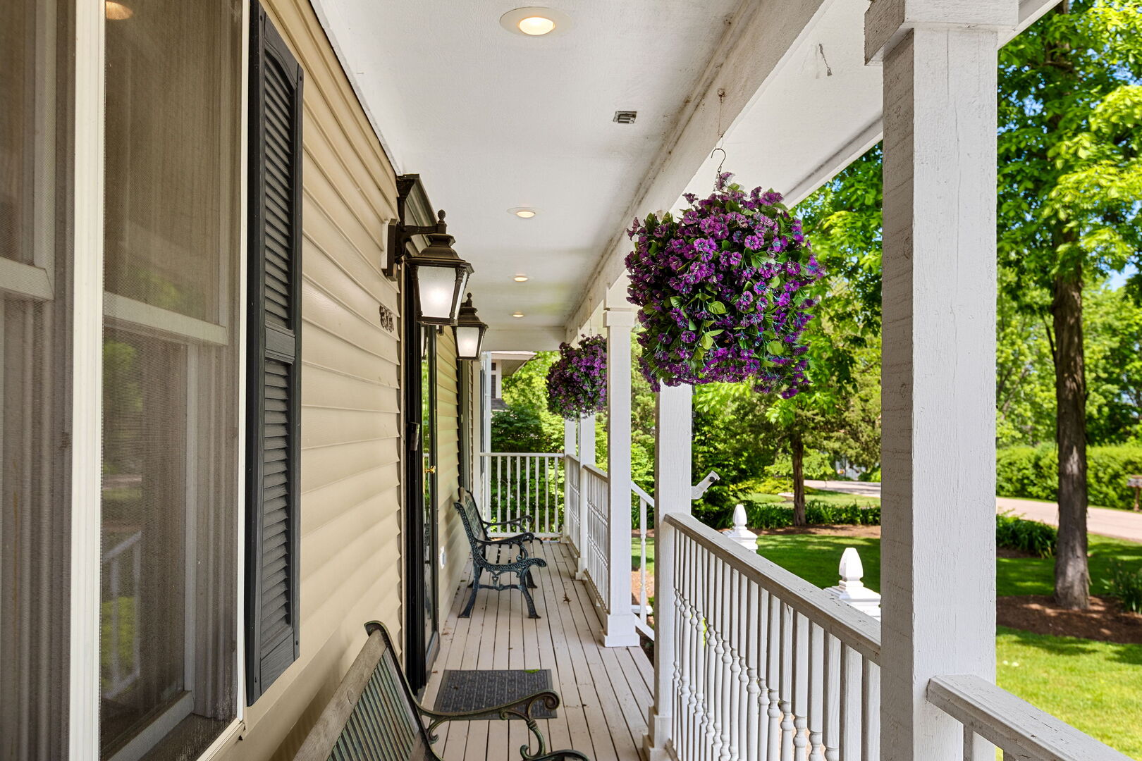 323 N Pleasant Road