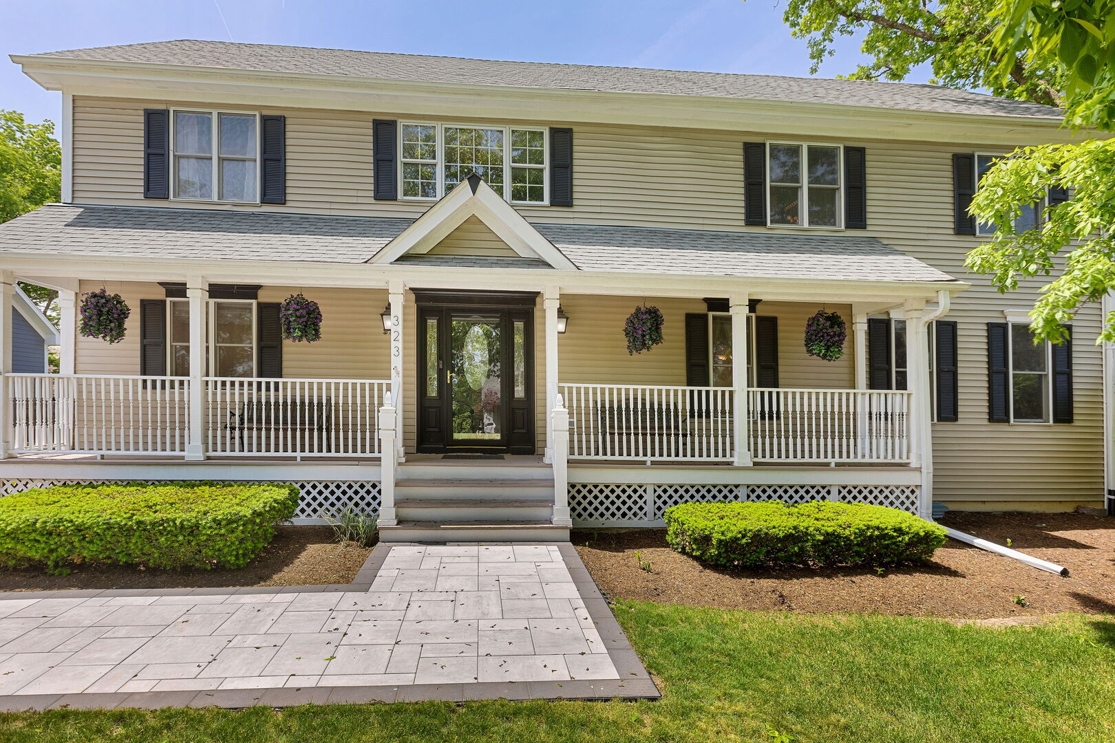 323 N Pleasant Road