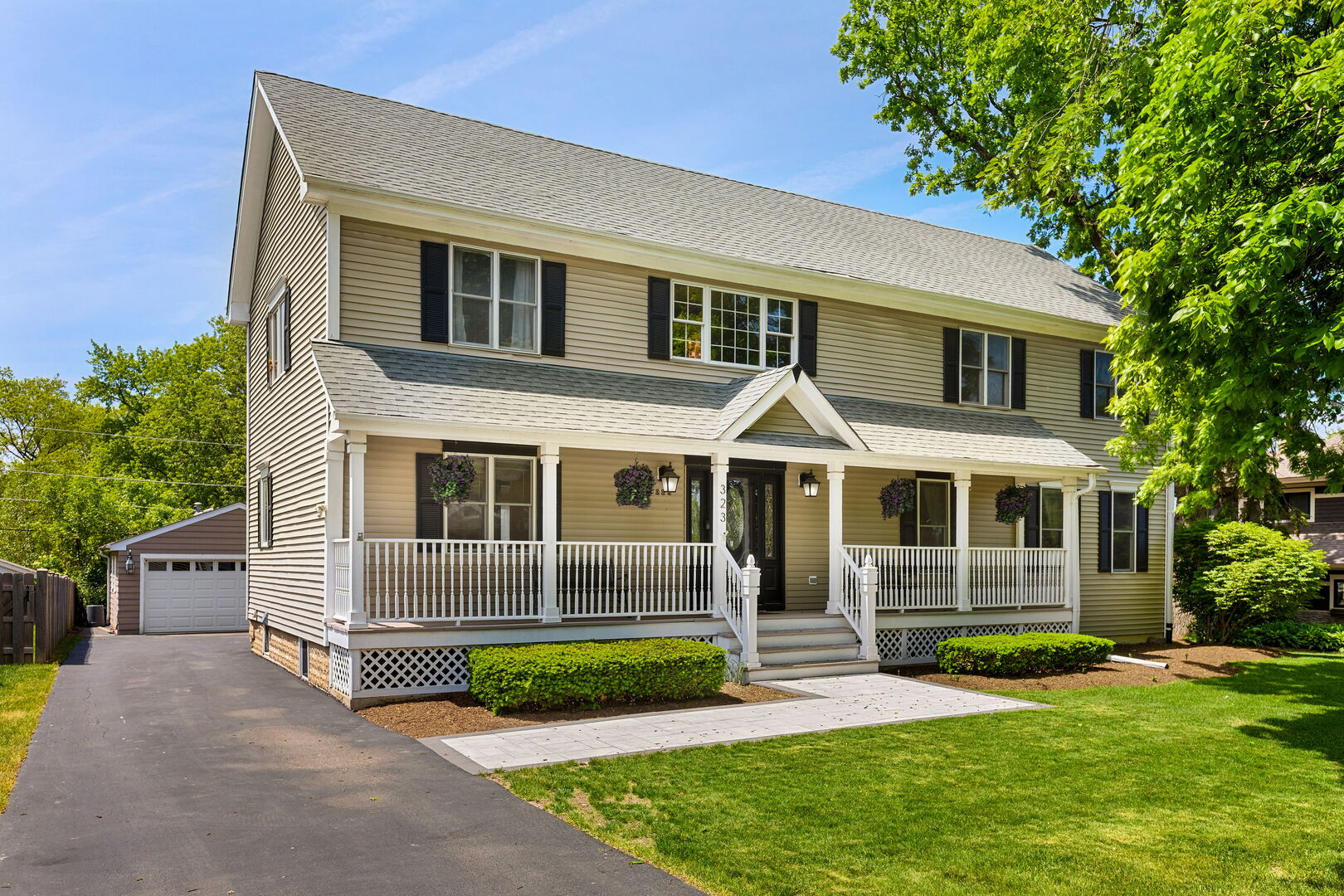 323 N Pleasant Road