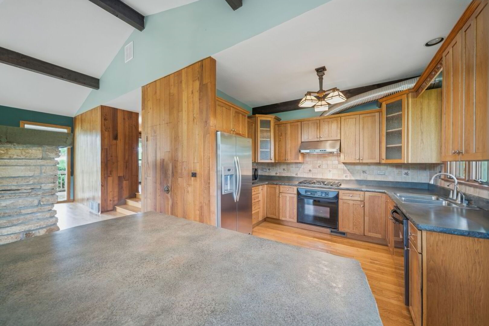 2272 N Circle Drive