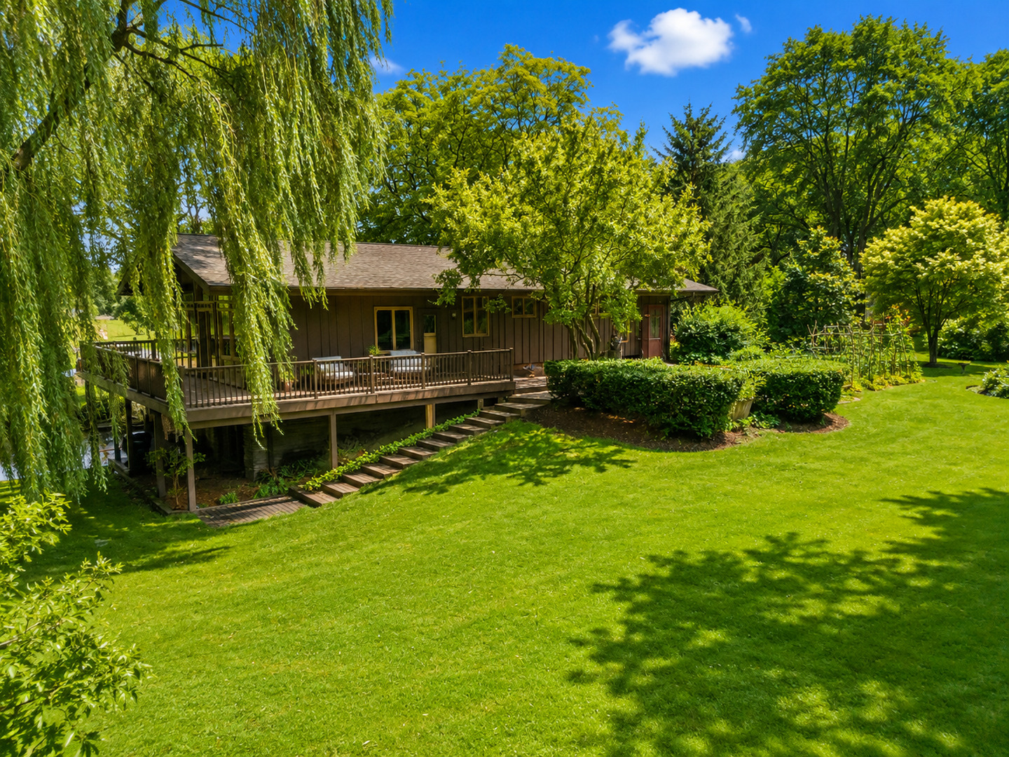 2272 N Circle Drive