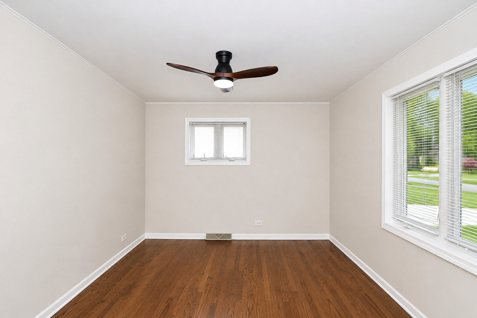 109 S Elm Street