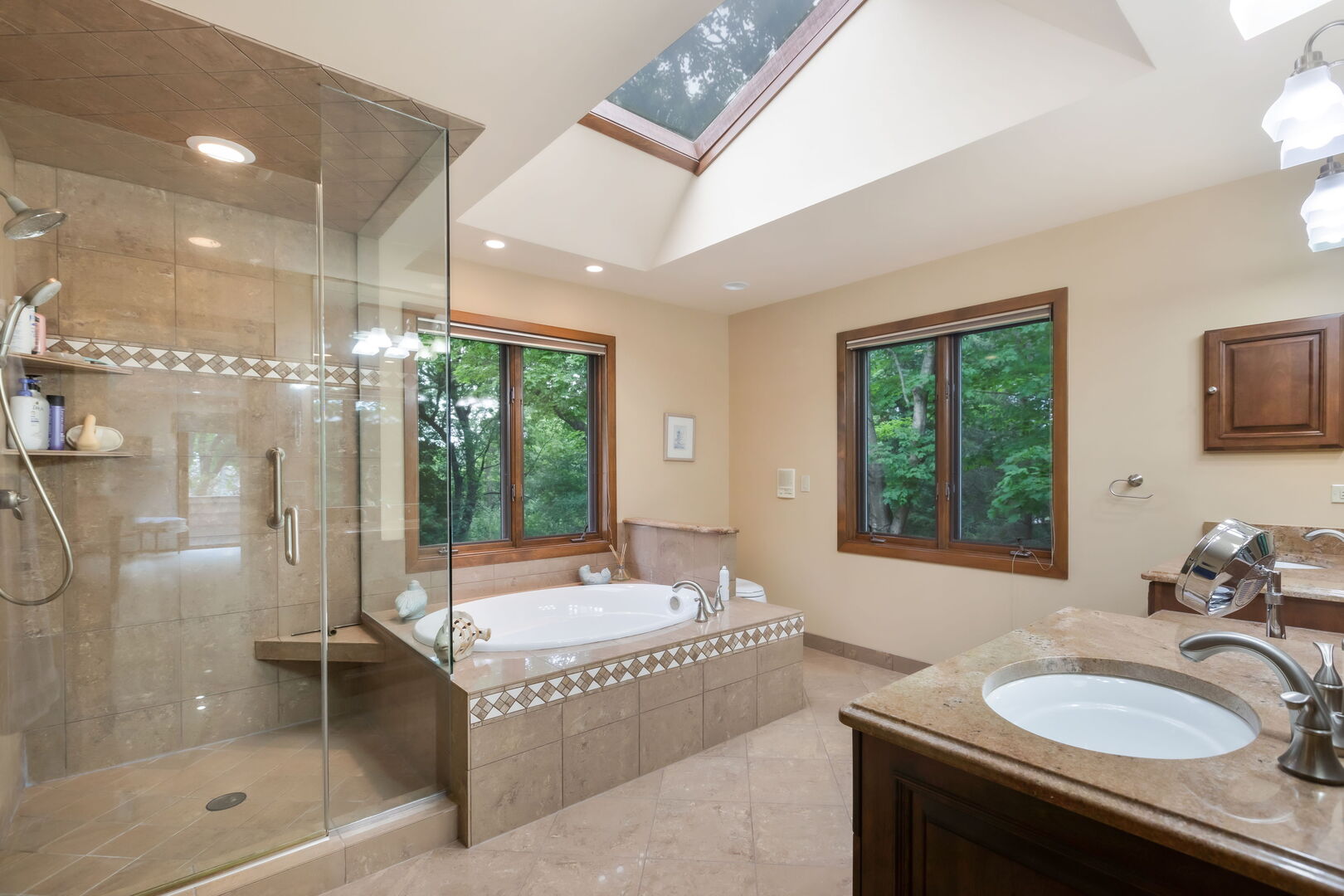 25546 Cayuga Trail