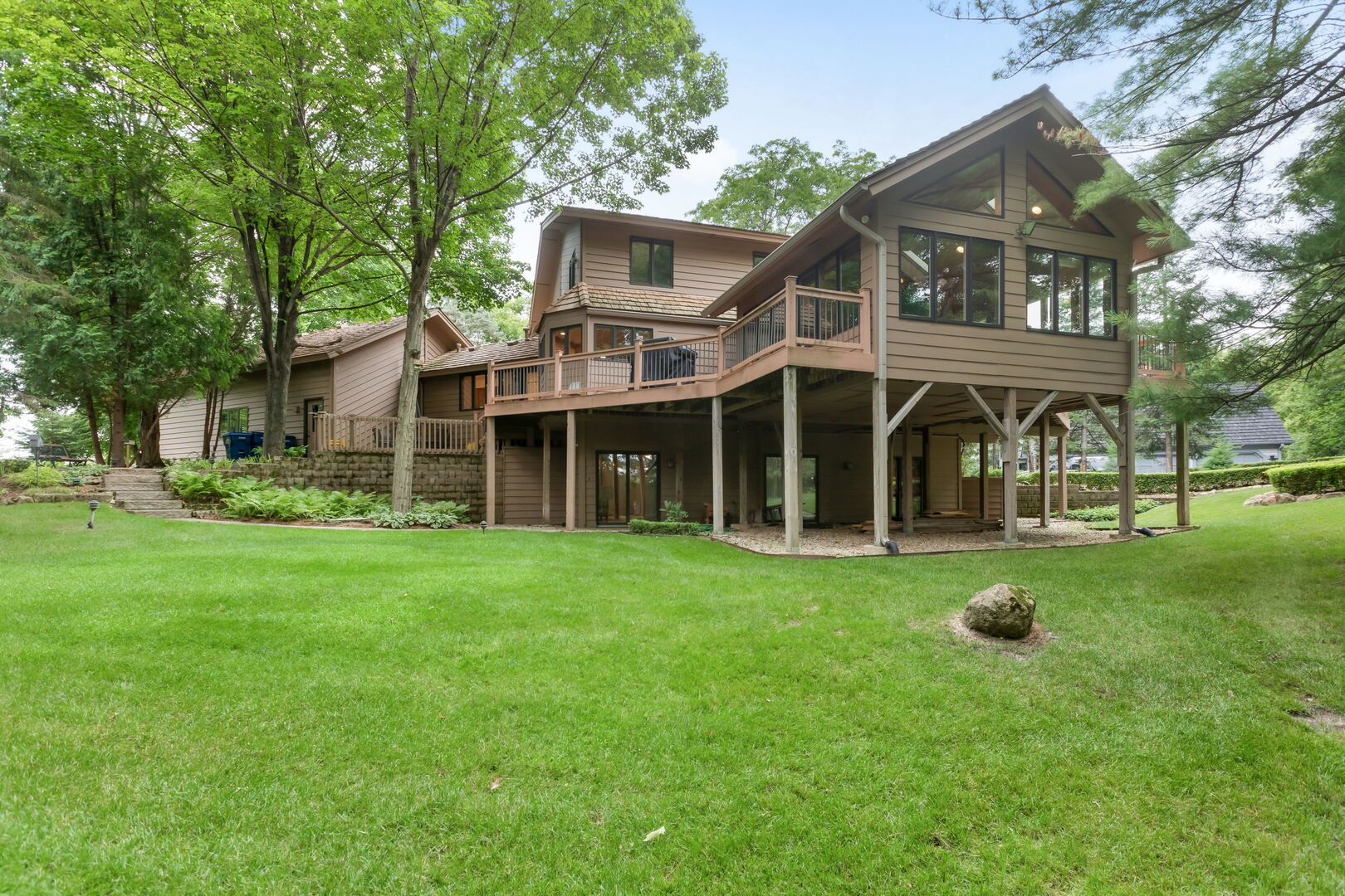25546 Cayuga Trail