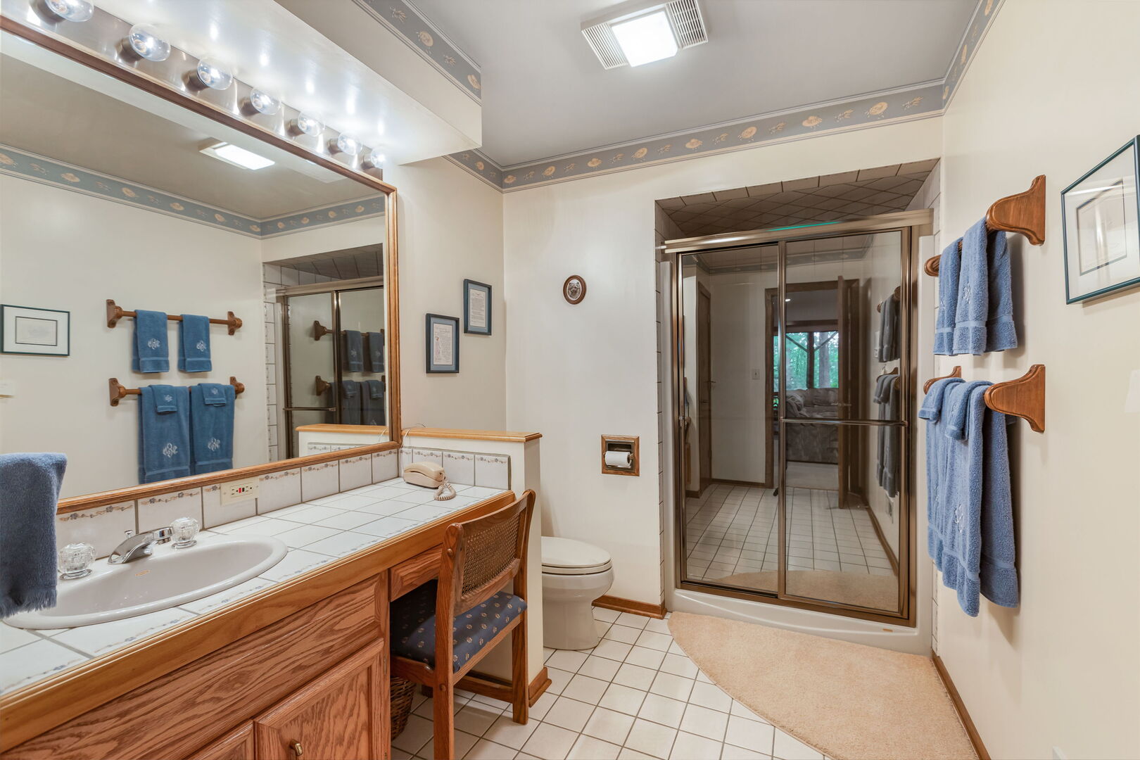 25546 Cayuga Trail