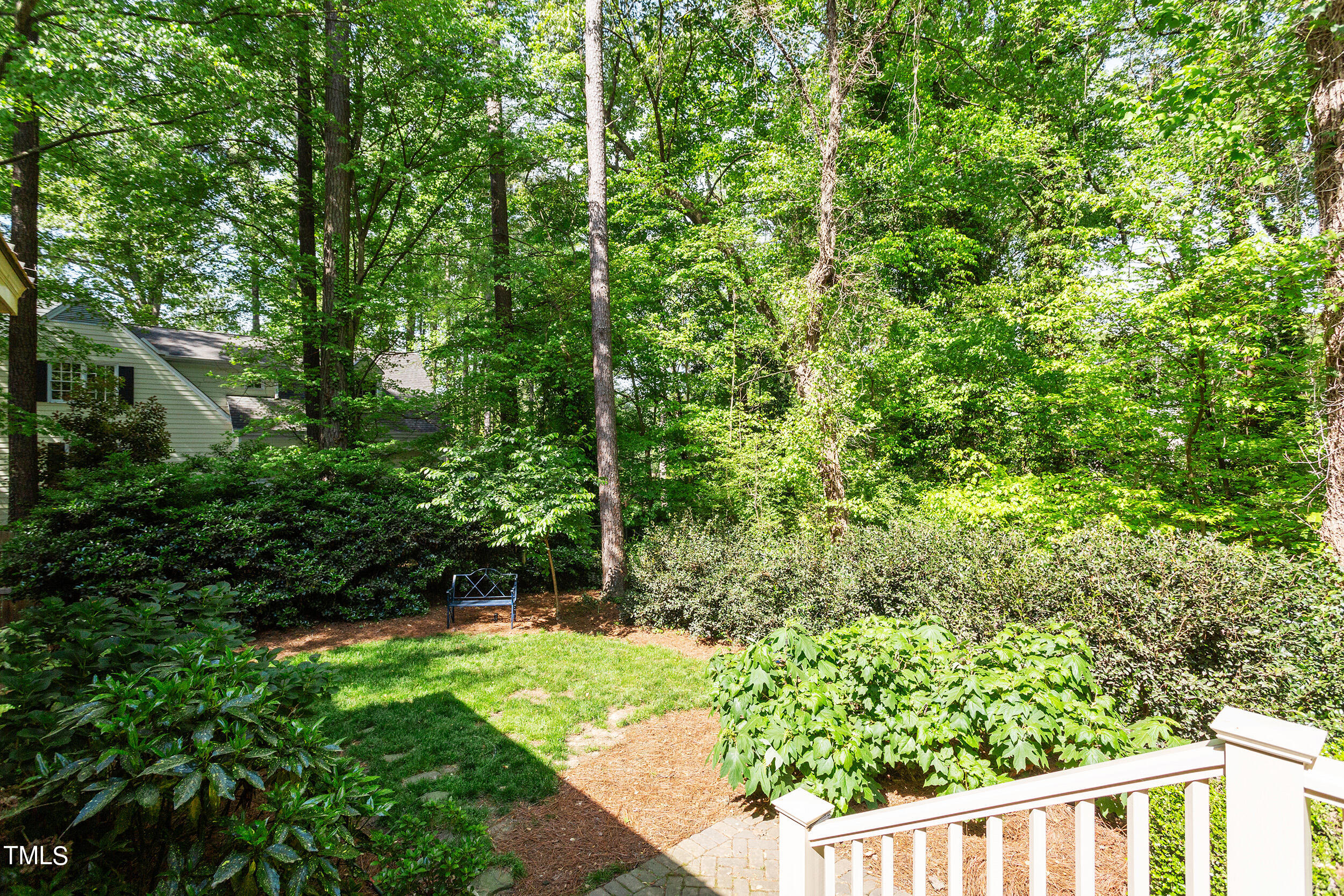 524 Lakestone Drive