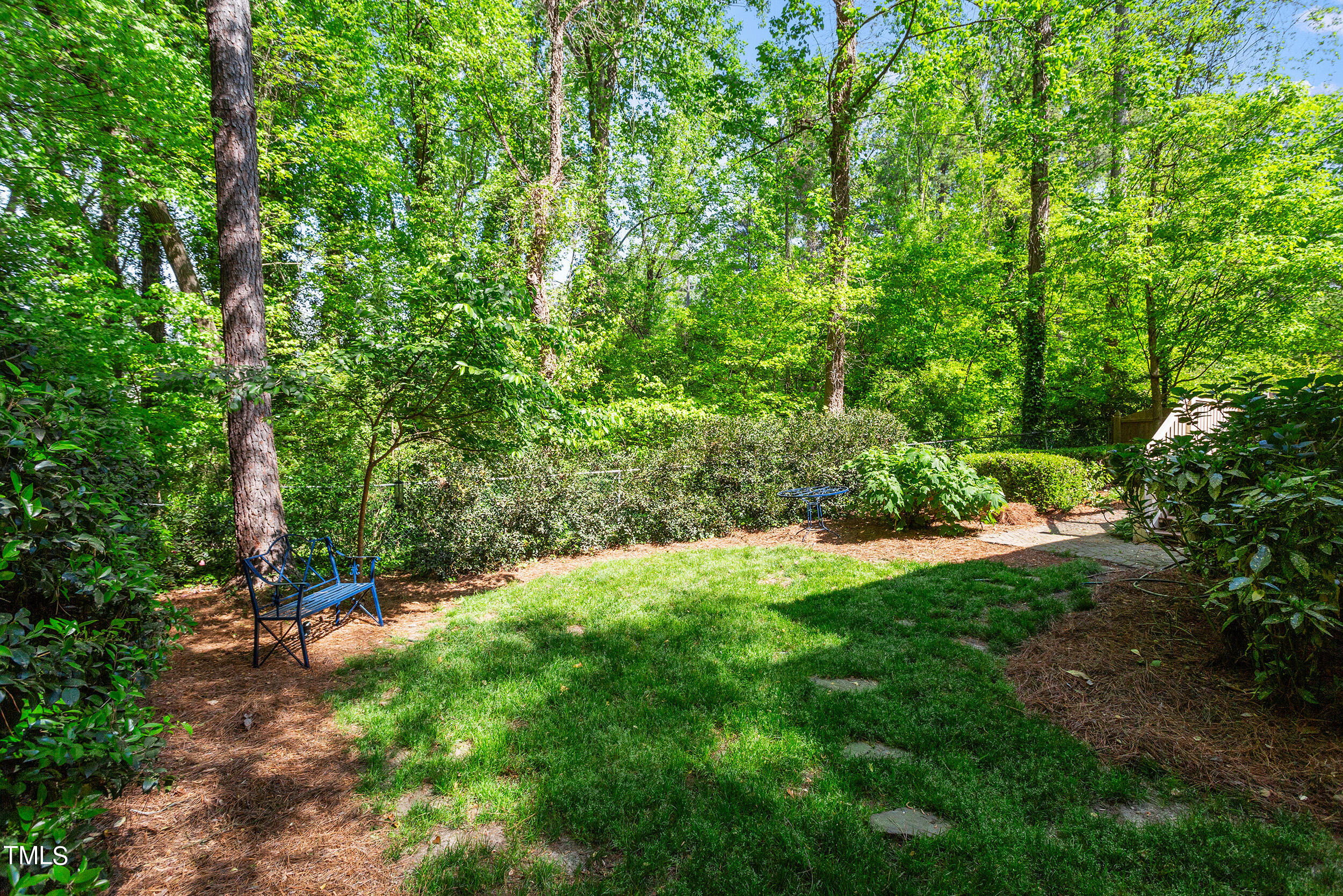 524 Lakestone Drive