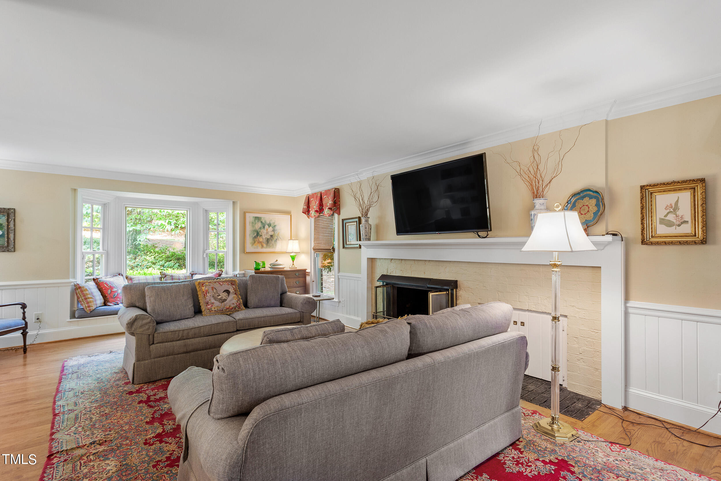 524 Lakestone Drive