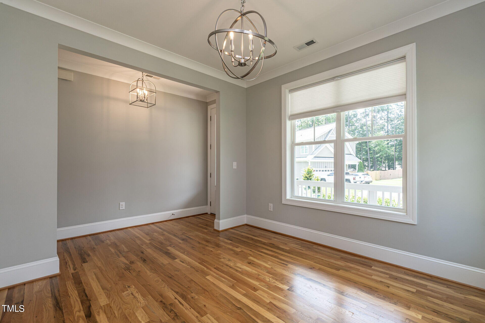 5004 Centerbud Place
