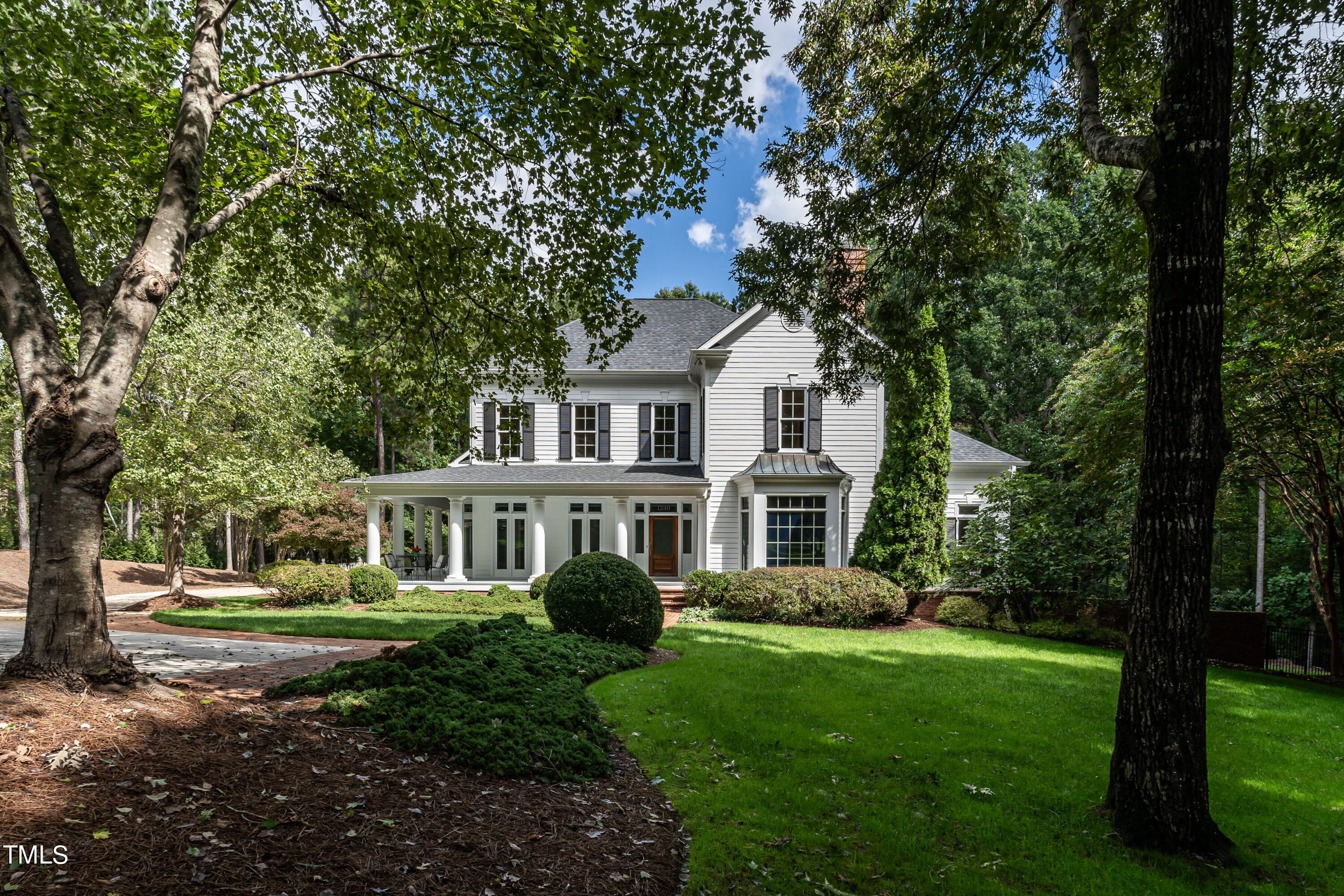 1240 Barclay Manor Way