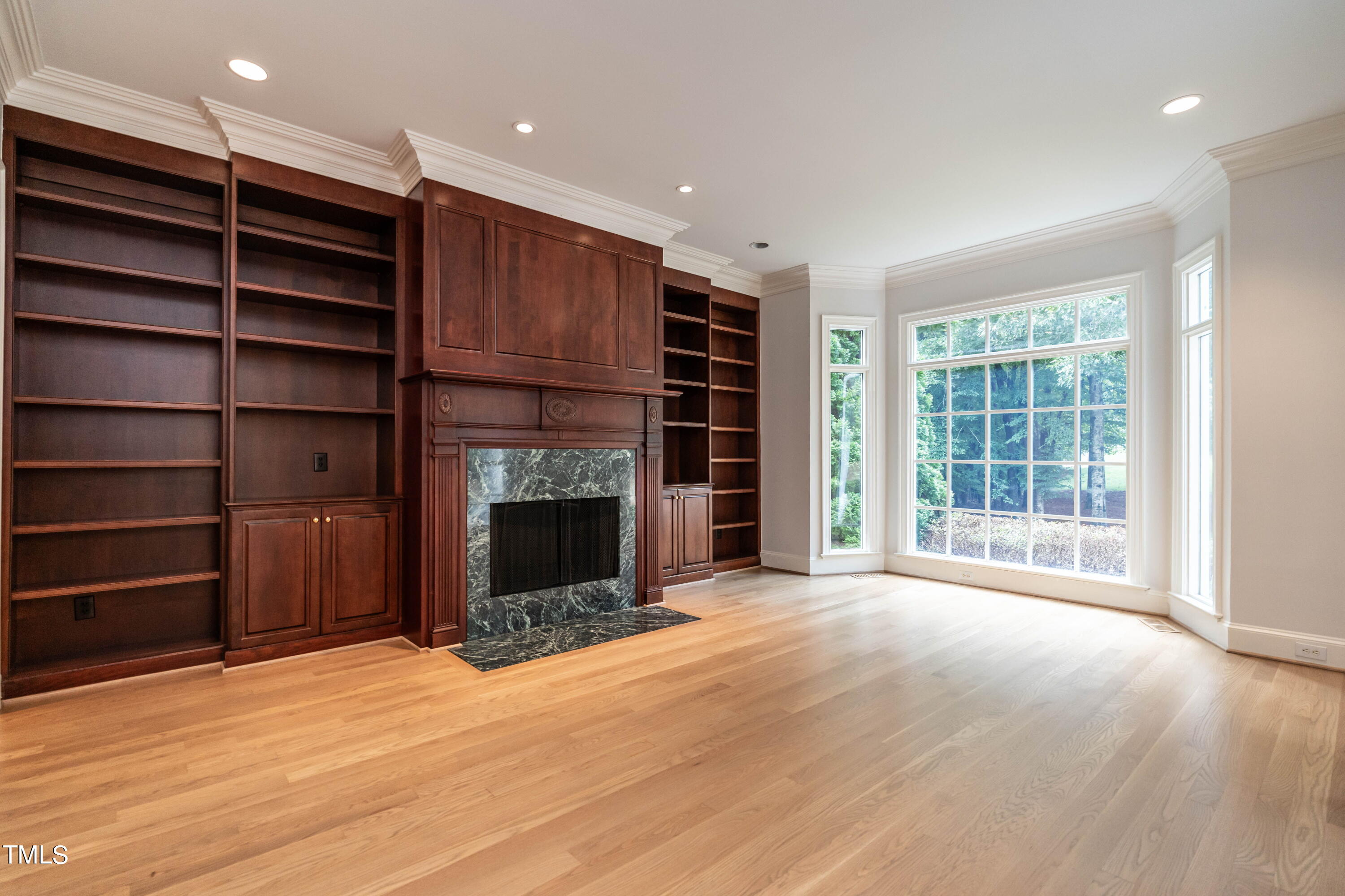 1240 Barclay Manor Way