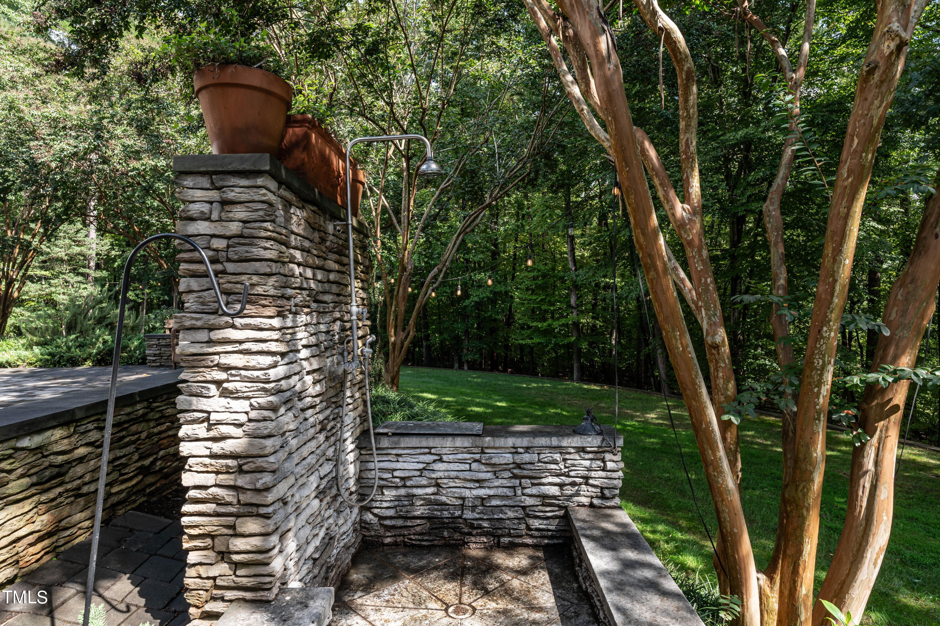1240 Barclay Manor Way