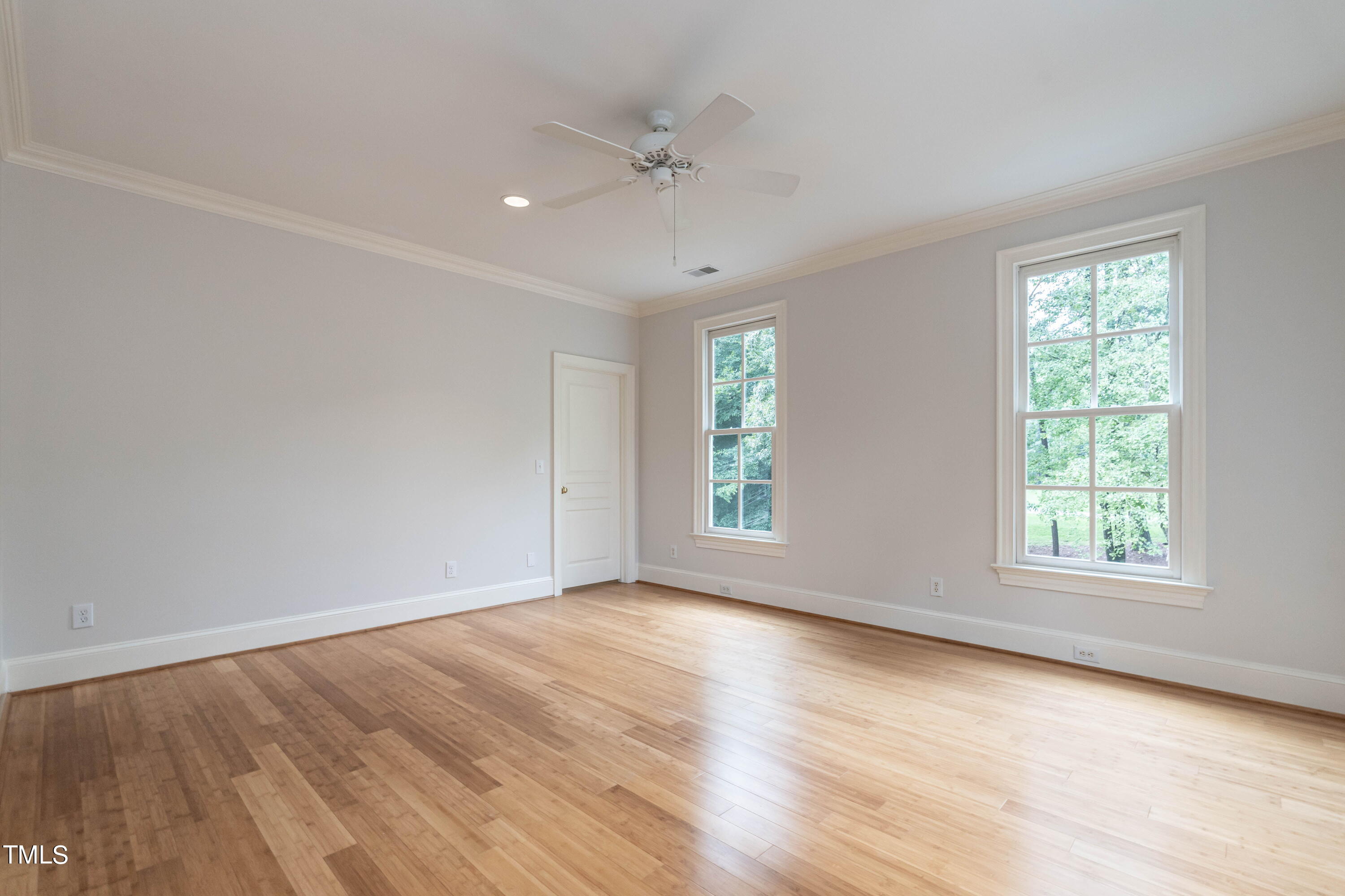 1240 Barclay Manor Way