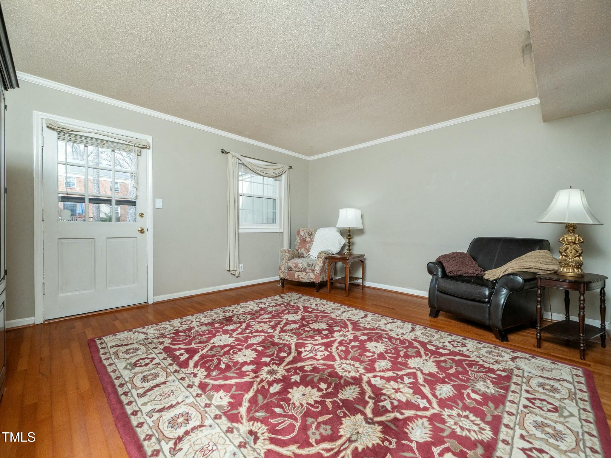 6469 New Market Way