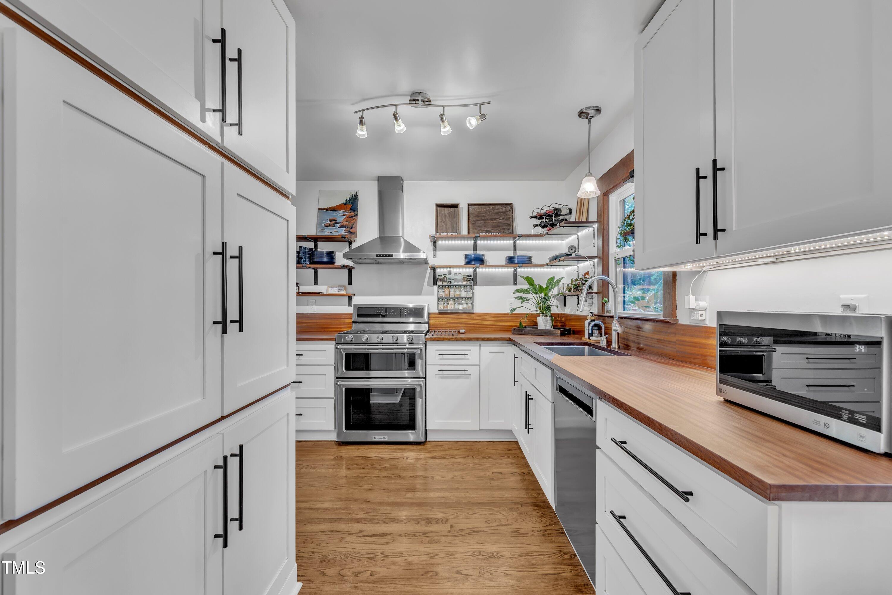 7917 Featherstone Drive