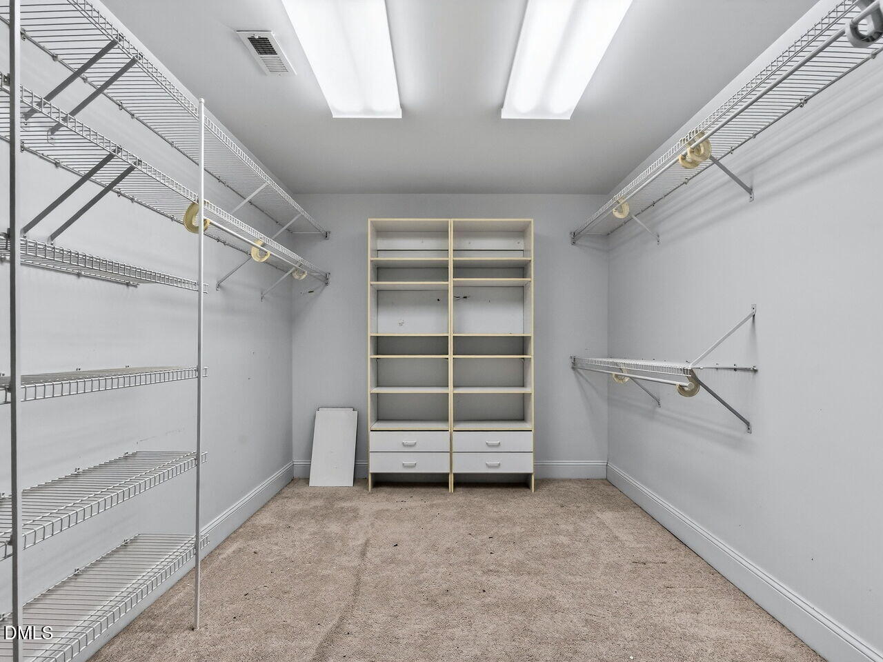 2209 Landings Way