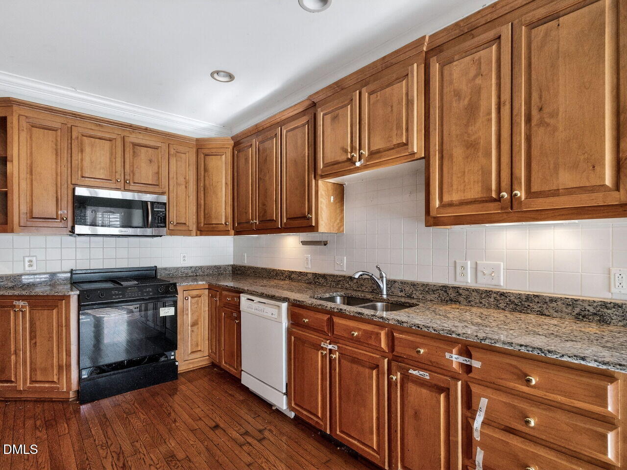 2209 Landings Way
