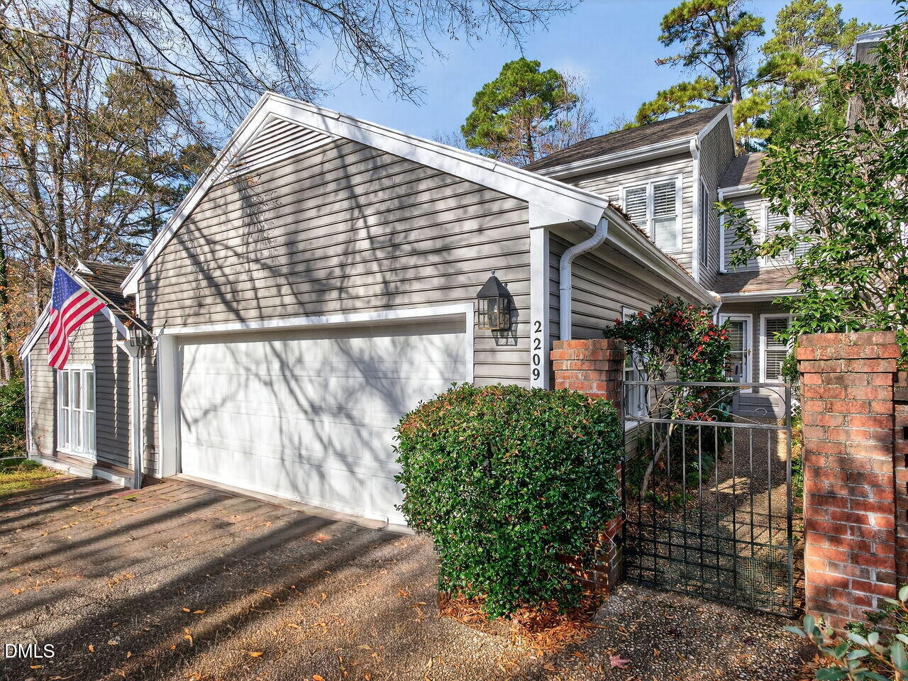 2209 Landings Way