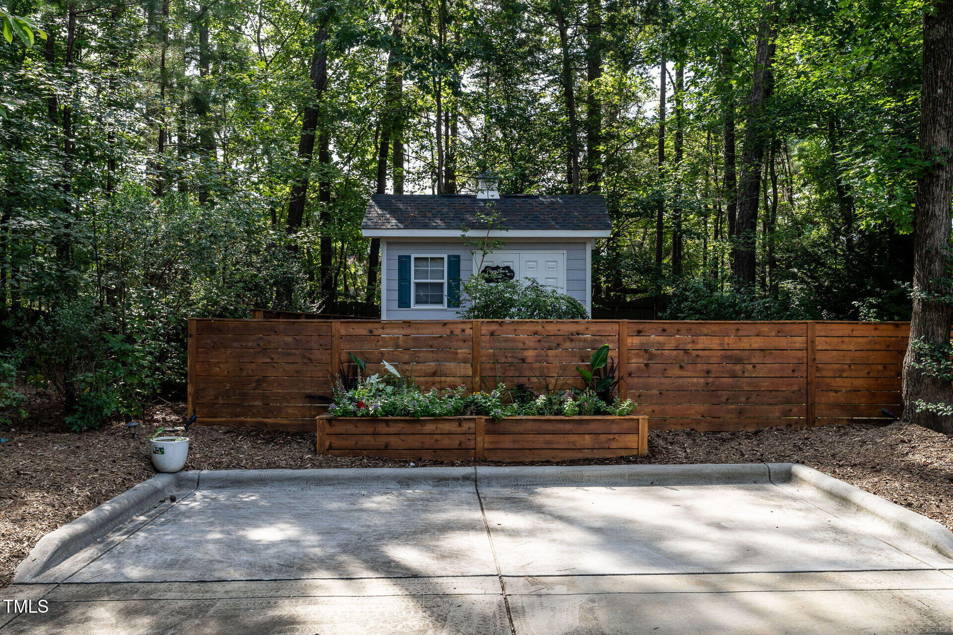 1228 Dorleath Court