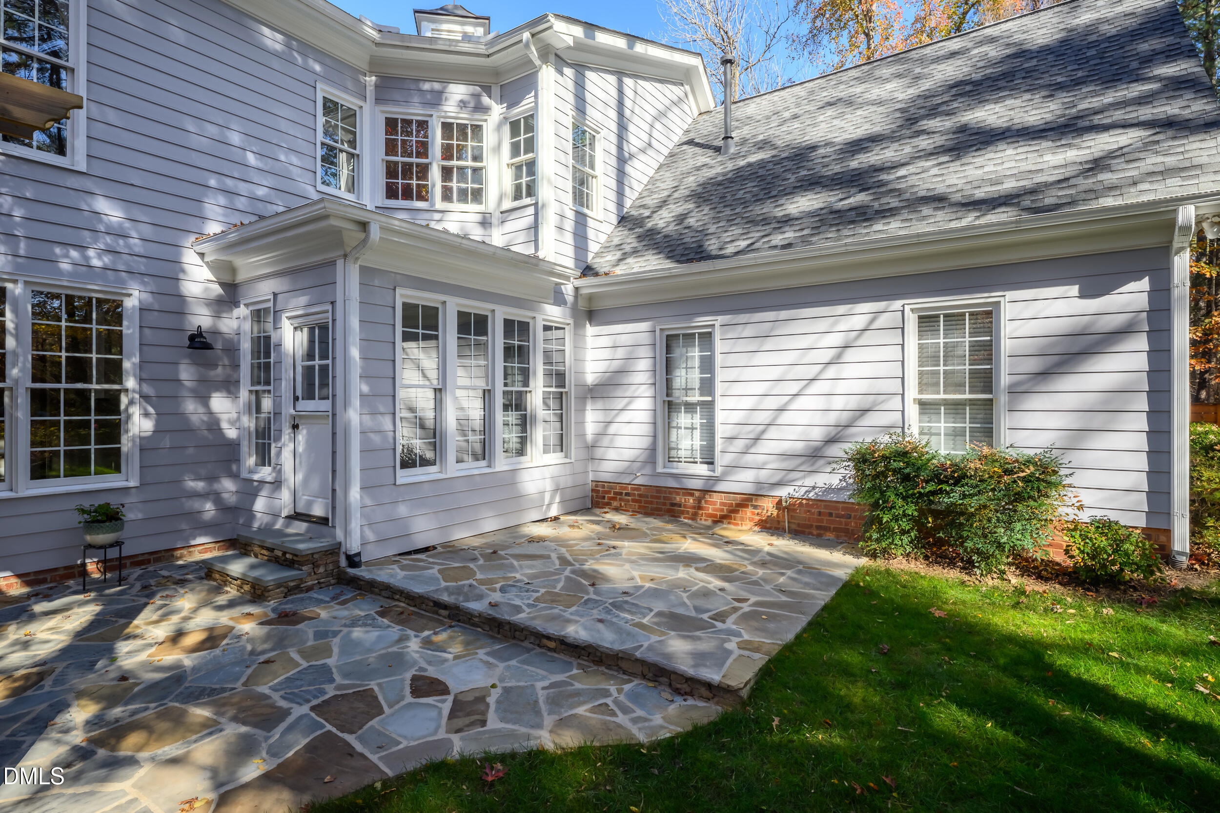 1228 Dorleath Court