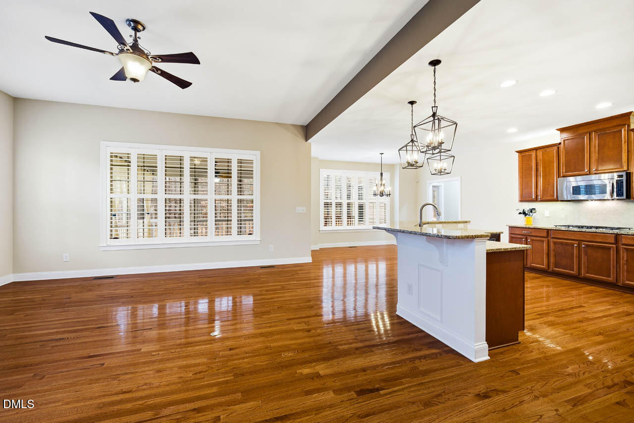 76 S Duelling Oaks Drive