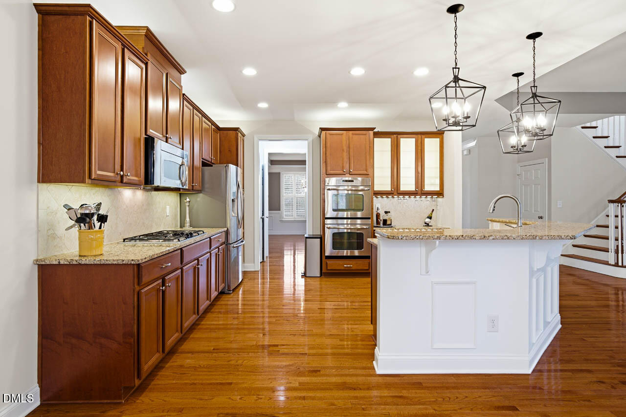 76 S Duelling Oaks Drive