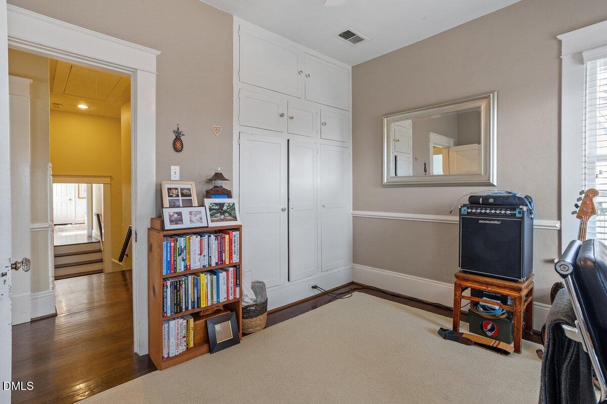2309 Fairview