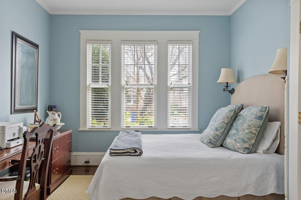 2309 Fairview