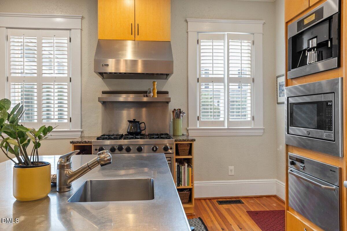 2309 Fairview