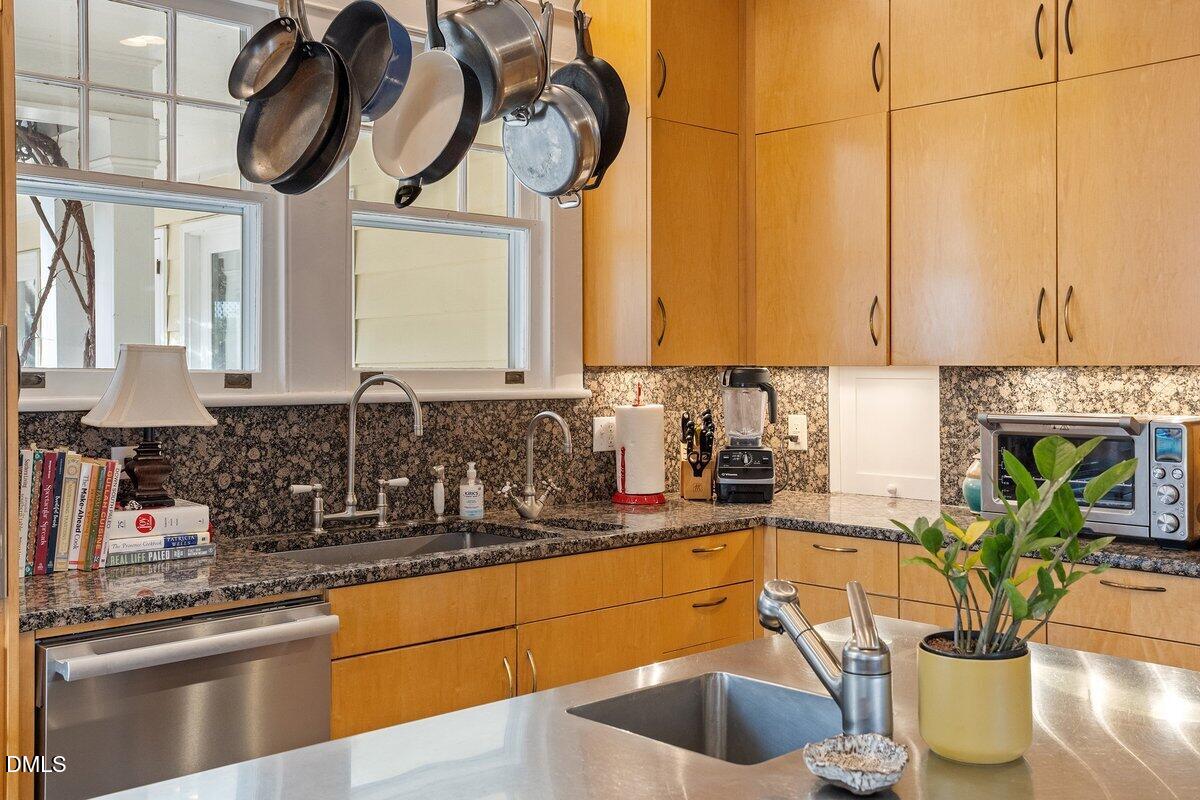 2309 Fairview
